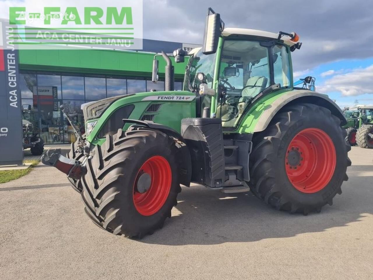 724 vario tractor de ruedas