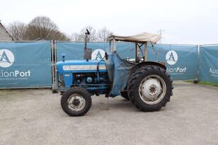 Ford 2000 tractor de ruedas