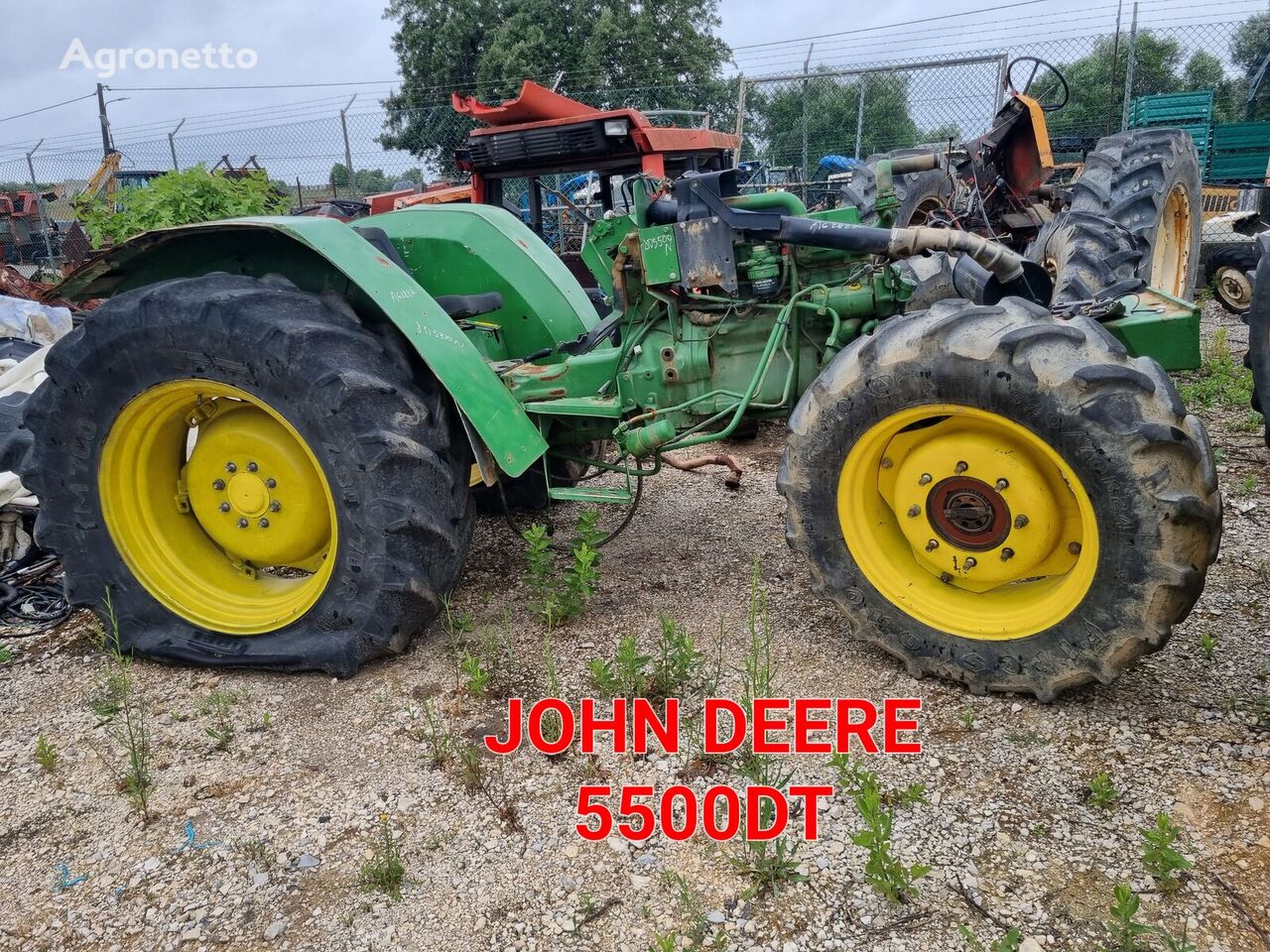 John Deere 5500DT tractor de ruedas para piezas