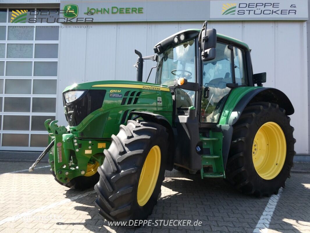 John Deere 6110M tractor de ruedas