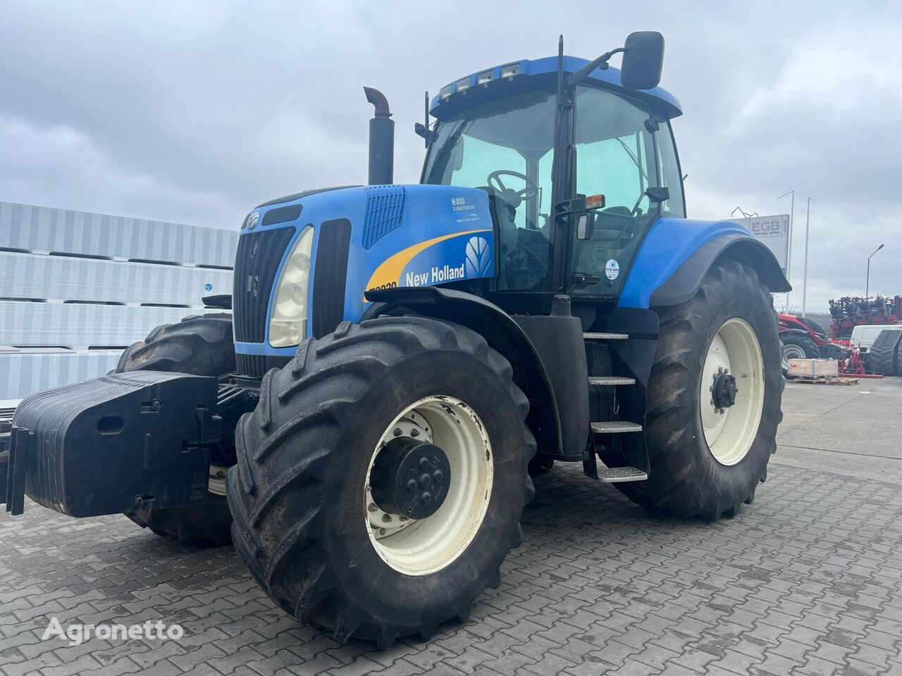 New Holland T 8020 tractor de ruedas